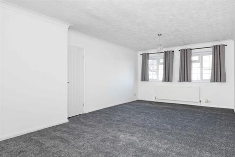 2 bedroom flat for sale, Bulkington Avenue, Worthing