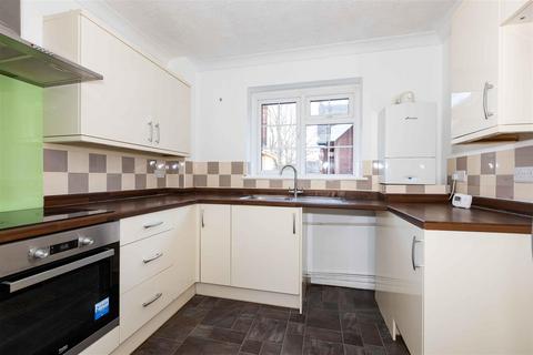 2 bedroom flat for sale, Bulkington Avenue, Worthing