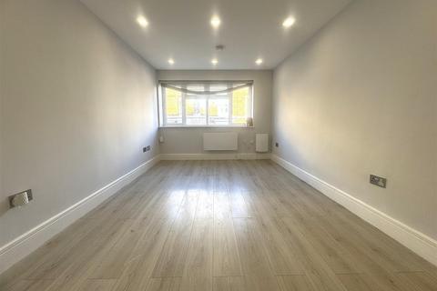 undefined, King Street, Maidstone ME14
