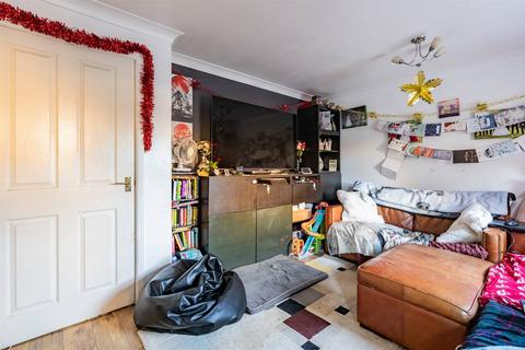 4 bedroom terraced house for sale, Larch Close, Hersden, Canterbury