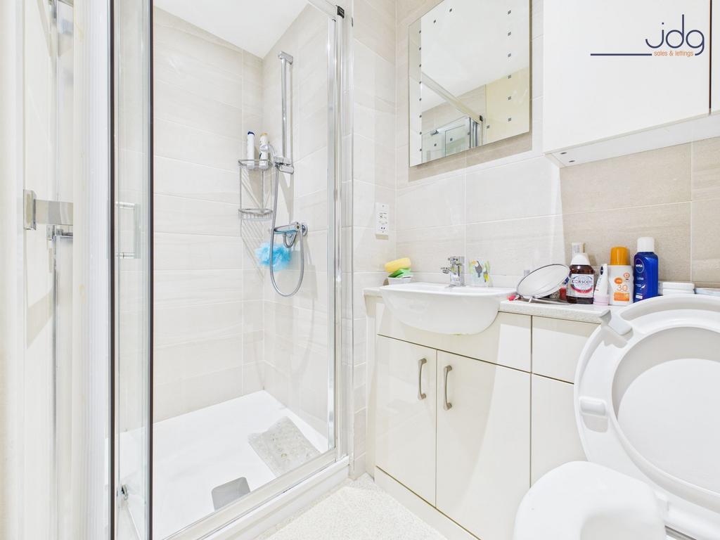 En-Suite Shower