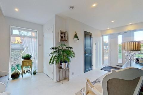 4 bedroom detached house for sale, Kingsgate Avenue, Broadstairs CT10