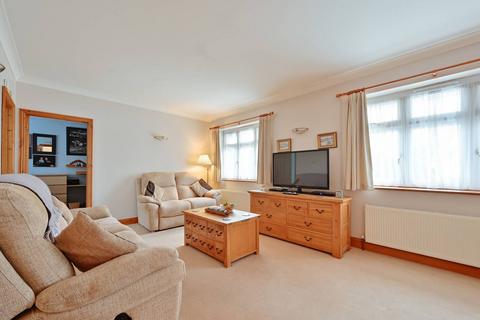 4 bedroom bungalow for sale, Strangeways, Watford, WD17