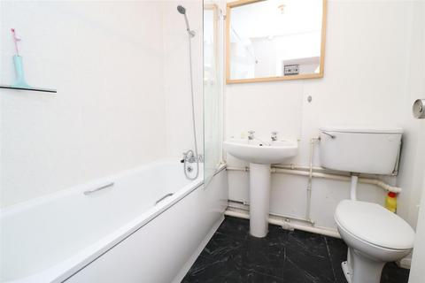 1 bedroom apartment to rent, Grinstead Road, Deptford SE8