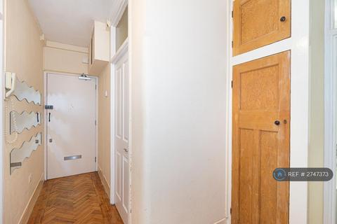 2 bedroom flat to rent, Clapham, London, SW4