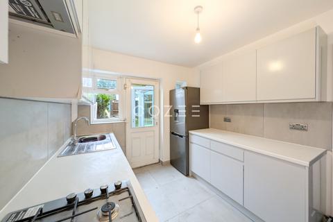undefined, Sutton, London SM1