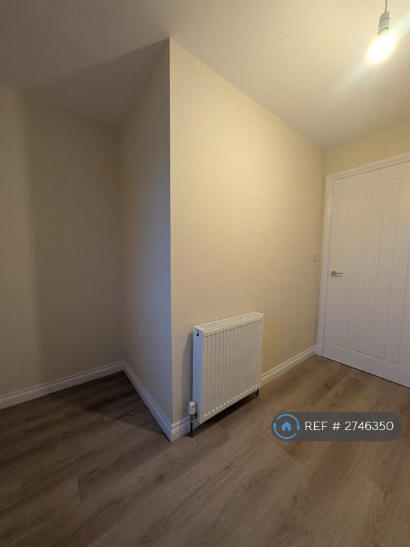 Bedroom 3 - Photo 2