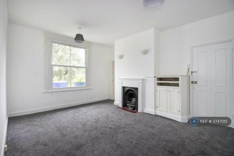 2 bedroom flat to rent, Moss Hall Crescent, North Finchely, N12