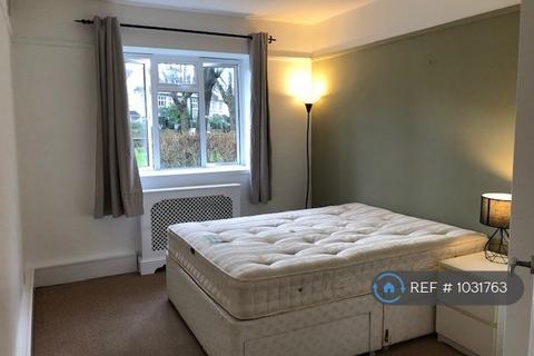 2 bedroom flat to rent, Sulivan Court, London, SW6