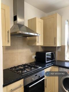 2 bedroom flat to rent, Sulivan Court, London, SW6