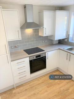 2 bedroom terraced house to rent, Thornthwaite Close, West Bridgford, Nottingham, NG2