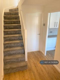 2 bedroom terraced house to rent, Thornthwaite Close, West Bridgford, Nottingham, NG2