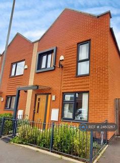 3 bedroom terraced house to rent, Scanlon Lane, Salford, M5