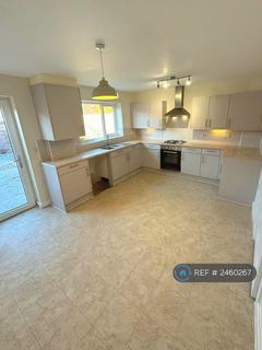 3 bedroom terraced house to rent, Scanlon Lane, Salford, M5