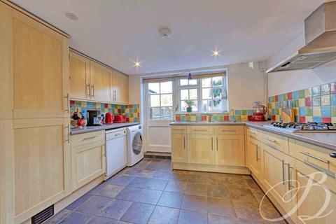 undefined, High Road, Cookham, SL6