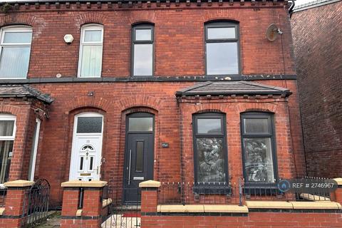 3 bedroom semi-detached house to rent, Hartington Road, Bolton, BL1