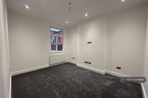 3 bedroom semi-detached house to rent, Hartington Road, Bolton, BL1
