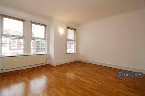2 bedroom maisonette to rent, Bickley Street, London, SW17