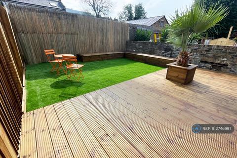 1 bedroom flat to rent, Camden Road, London, NW1