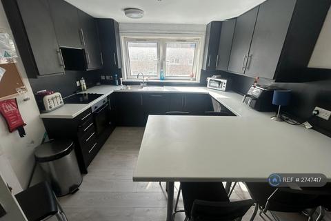 undefined, St. Mungo Avenue, Glasgow, G4