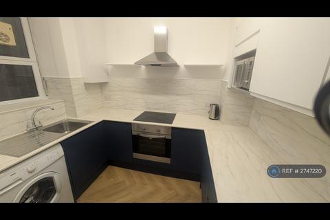 2 bedroom flat to rent, Lohmann House, London, SE11