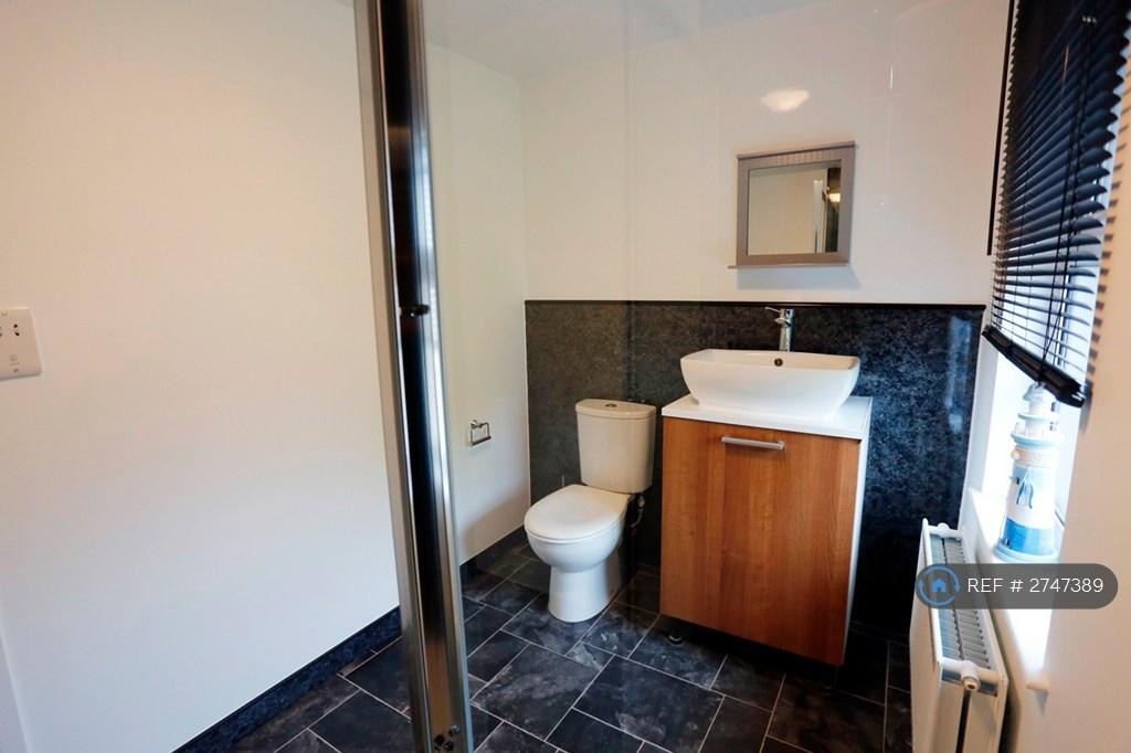 Shared Shower Room