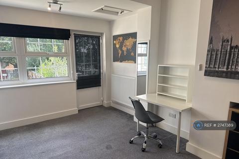 undefined, London Road, Maidstone, ME16