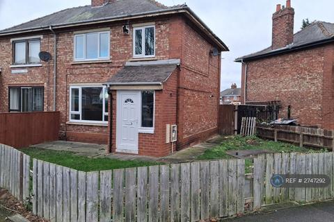 3 bedroom semi-detached house to rent, Stainsby Road, Middlesbrough, TS5