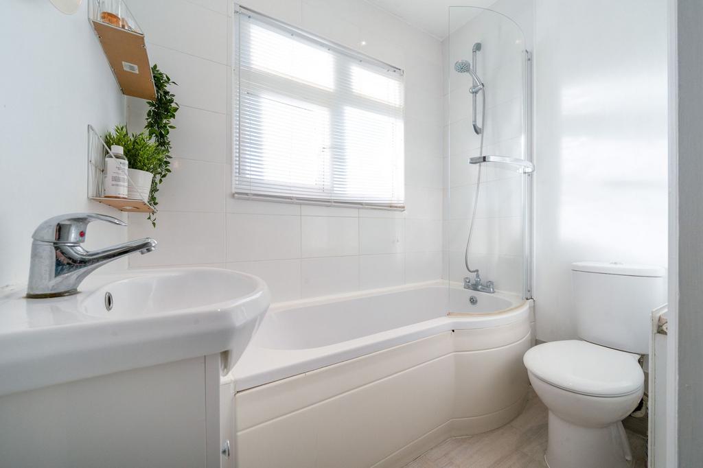 Ensuite Bathroom