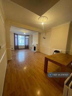 3 bedroom terraced house to rent, Masterman Road, London, E6