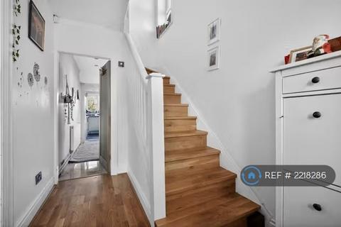 3 bedroom semi-detached house to rent, Morville Road, Manchester, M21