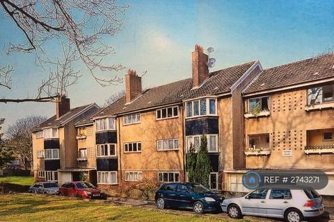 3 bedroom flat to rent, Batten House, London, E17