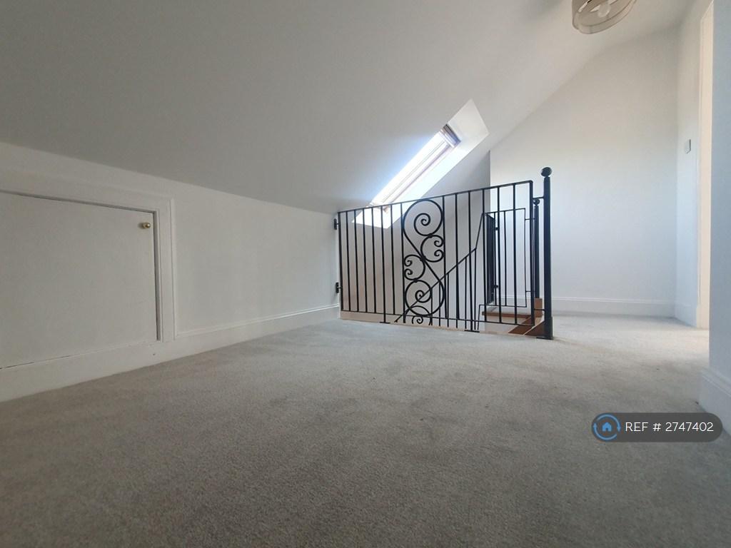 2nd Floor Space
