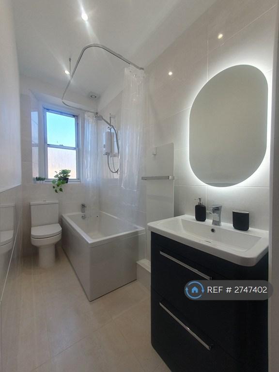 Main Bathroom