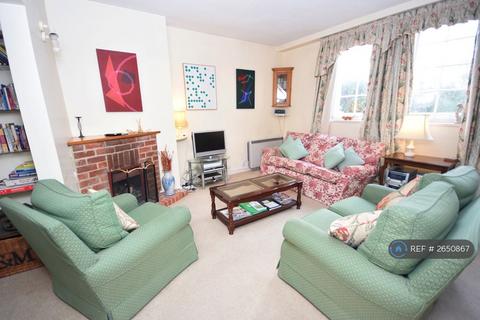 3 bedroom terraced house to rent, School Lane, Compton, Chichester, PO18