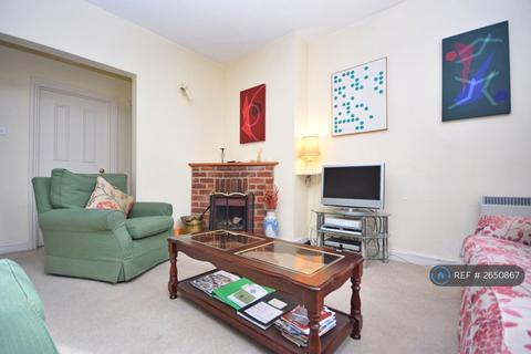 3 bedroom terraced house to rent, School Lane, Compton, Chichester, PO18