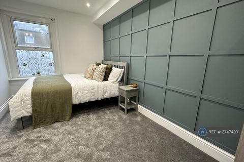 1 bedroom in a house share to rent, West Street, Banbury, OX16