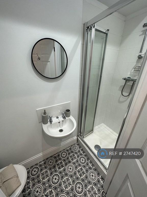 Room 4 En-Suite