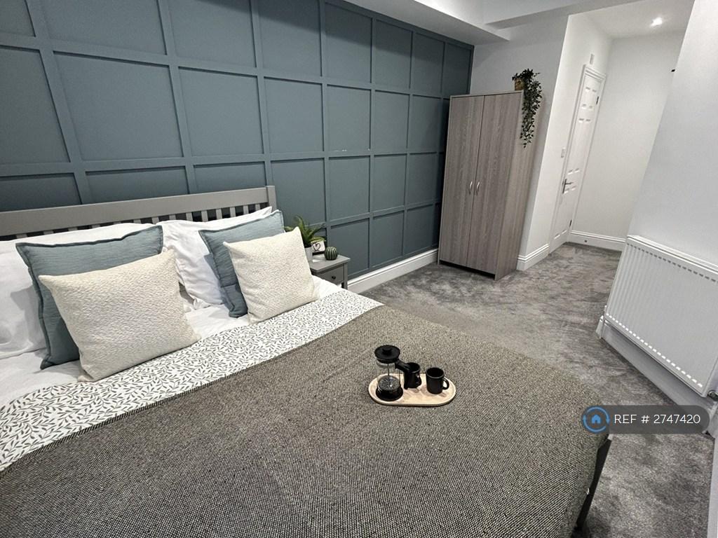 Room 4