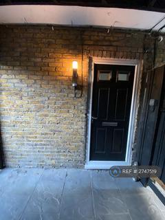 3 bedroom semi-detached house to rent, Arnulf Street, London, SE6