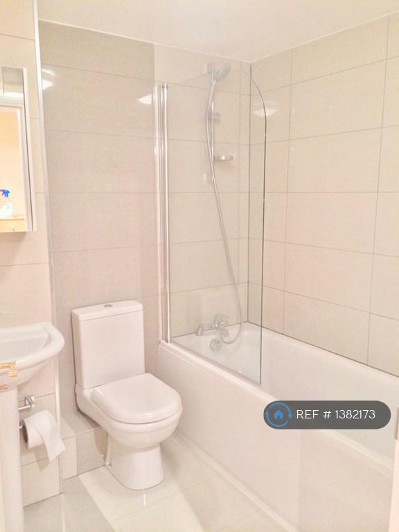 Bathroom/Shower