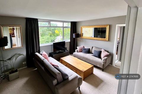 2 bedroom flat to rent, Chesterton Towers, Cambridge, CB4