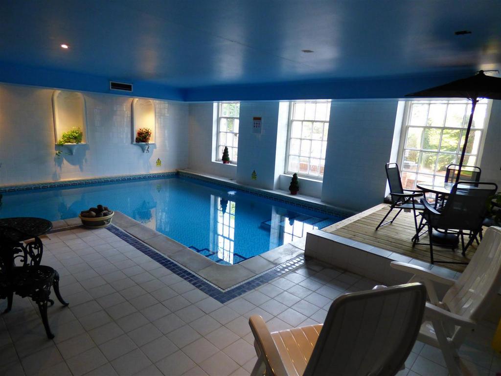 Pool Area 3.jpg