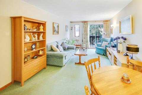 1 bedroom retirement property for sale, Fairfield Road, East Grinstead, RH19