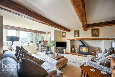2 bedroom semi-detached house for sale, Canterbury Road, Brabourne Lees