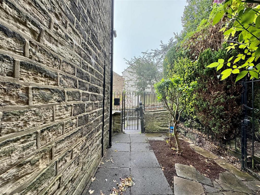 Side garden