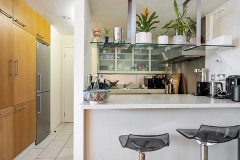 2 bedroom apartment for sale, Ice Wharf, London, N1