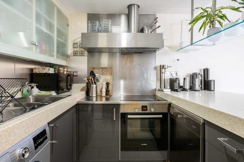 2 bedroom apartment for sale, Ice Wharf, London, N1