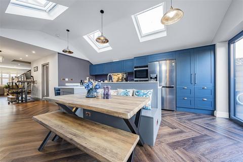 3 bedroom terraced house for sale, Albert Street, Windsor