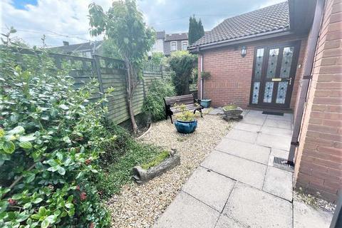 4 bedroom bungalow for sale, Hughes Street, Tonypandy CF40
